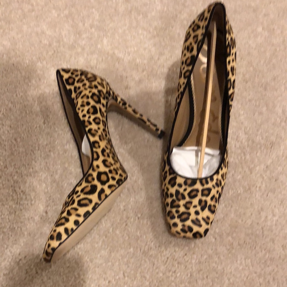 Sam Edelman High Heel Leopard Print Pumps